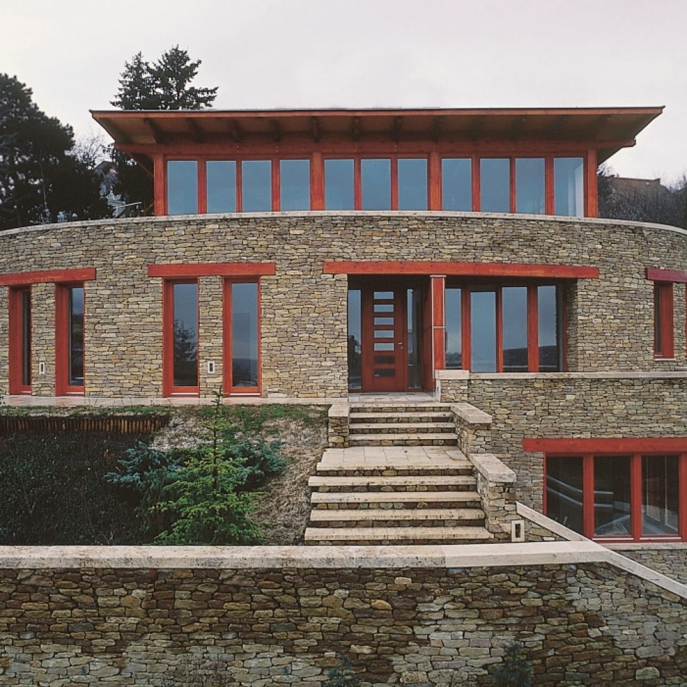 MH homlokzat (1)