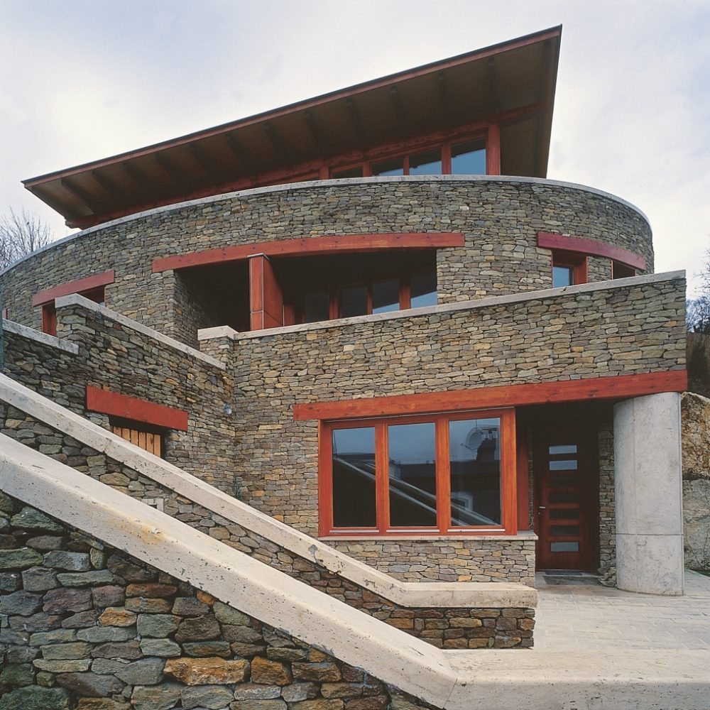 MH homlokzat (2)