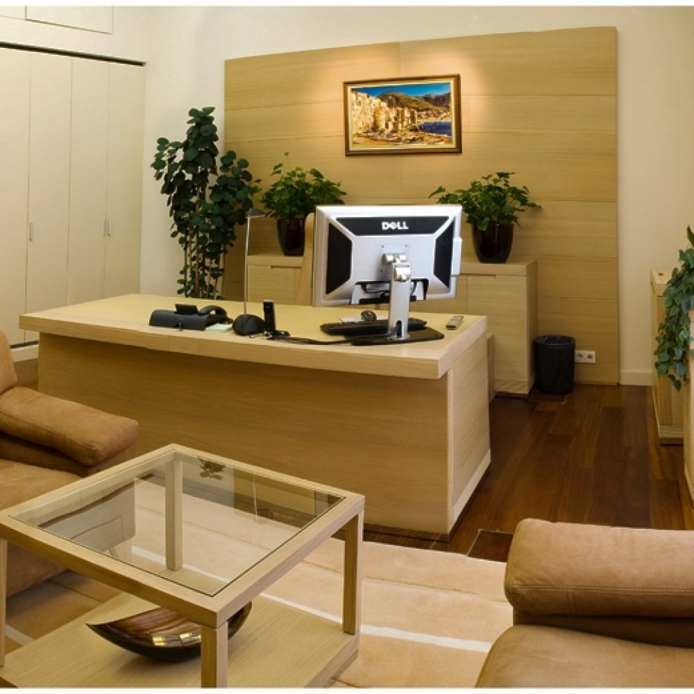 O.. 213-215 office (5)